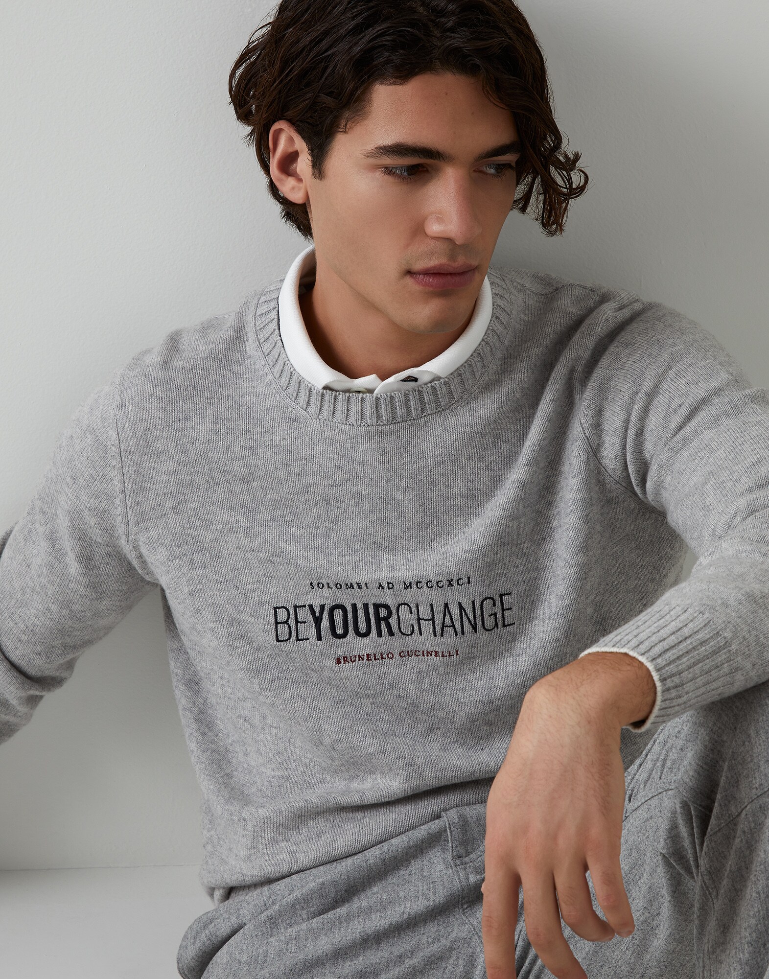 Crewneck - Editorial view