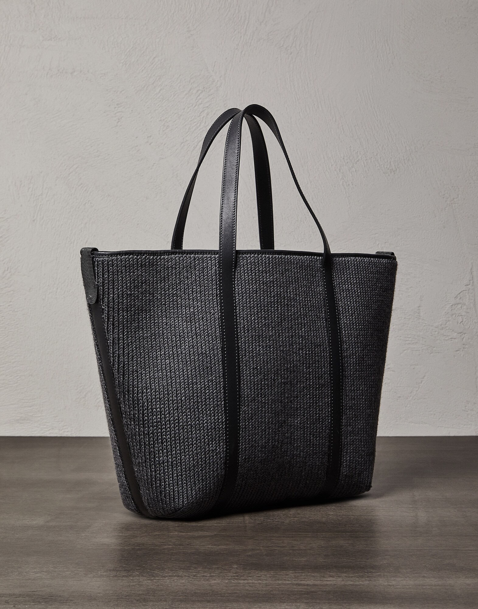 Shopper - Back view