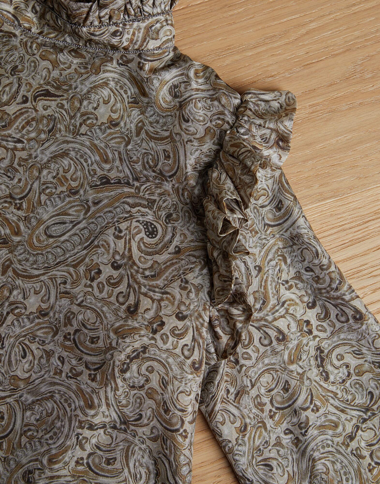 Shirt - Detail view