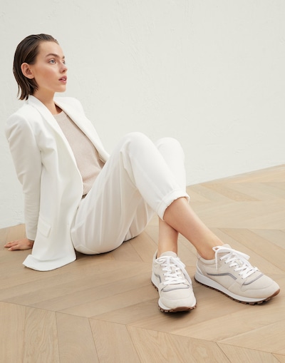 Knit - Editorial view