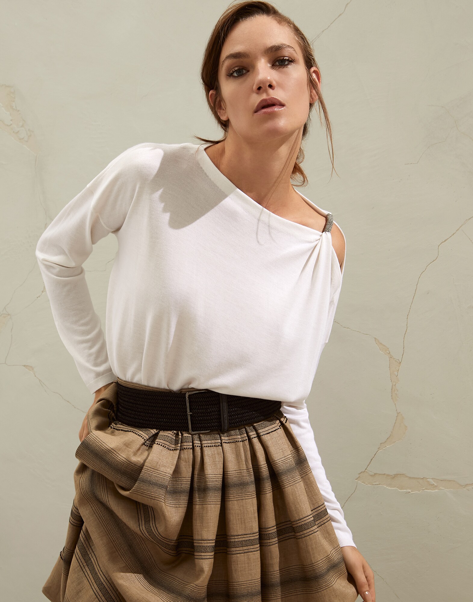 Scoop Neck - Editorial view