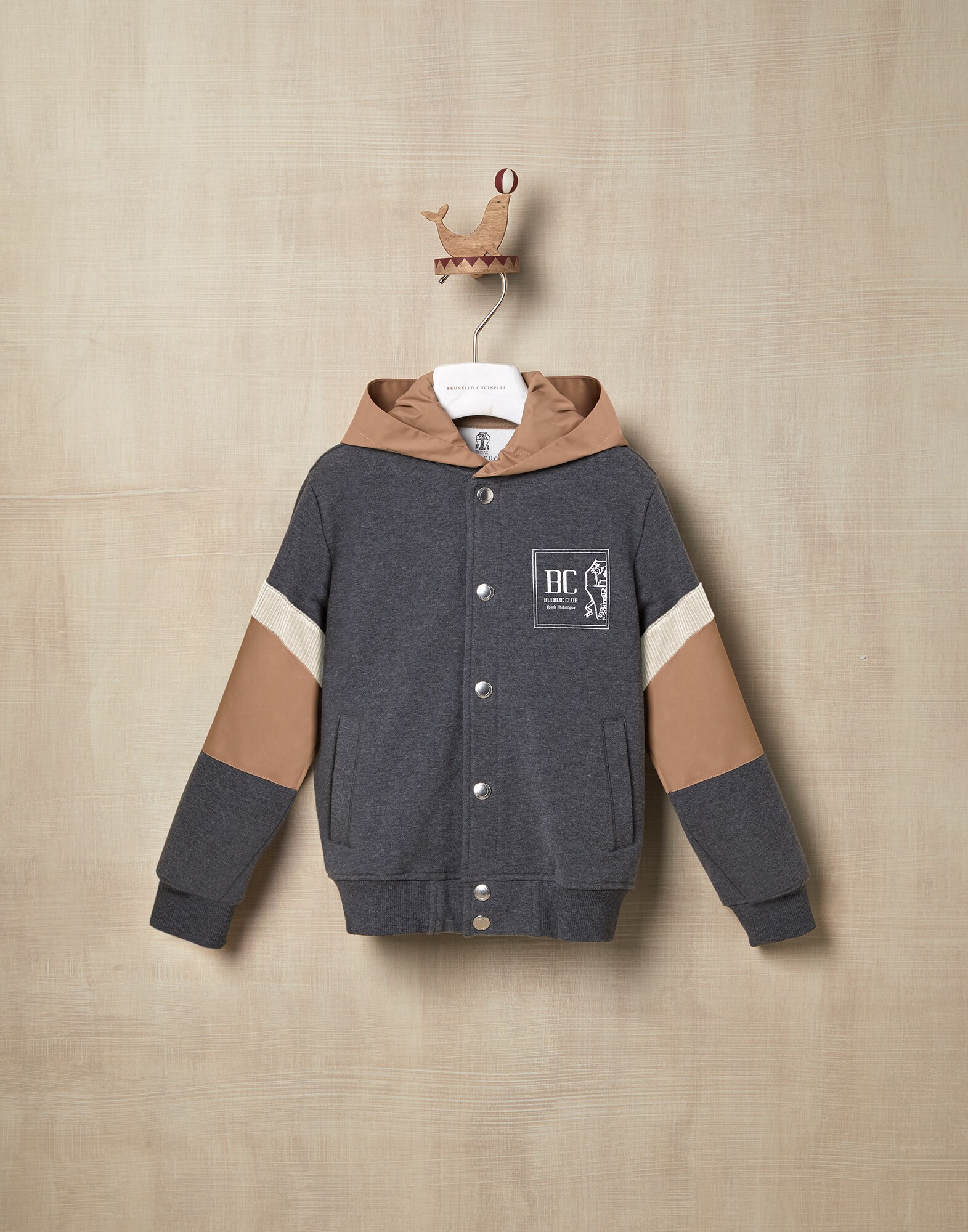Topwear - Vista frontal