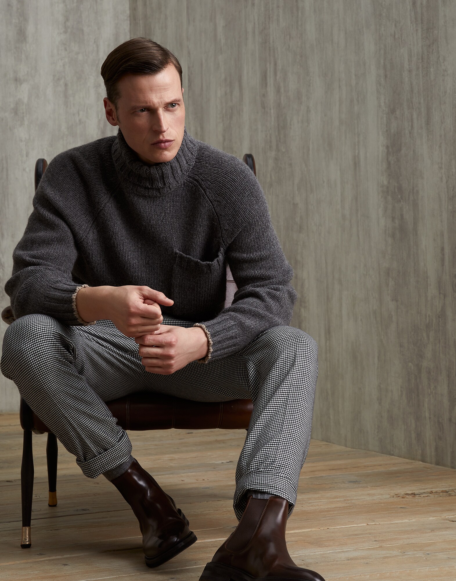Turtleneck - Editorial view