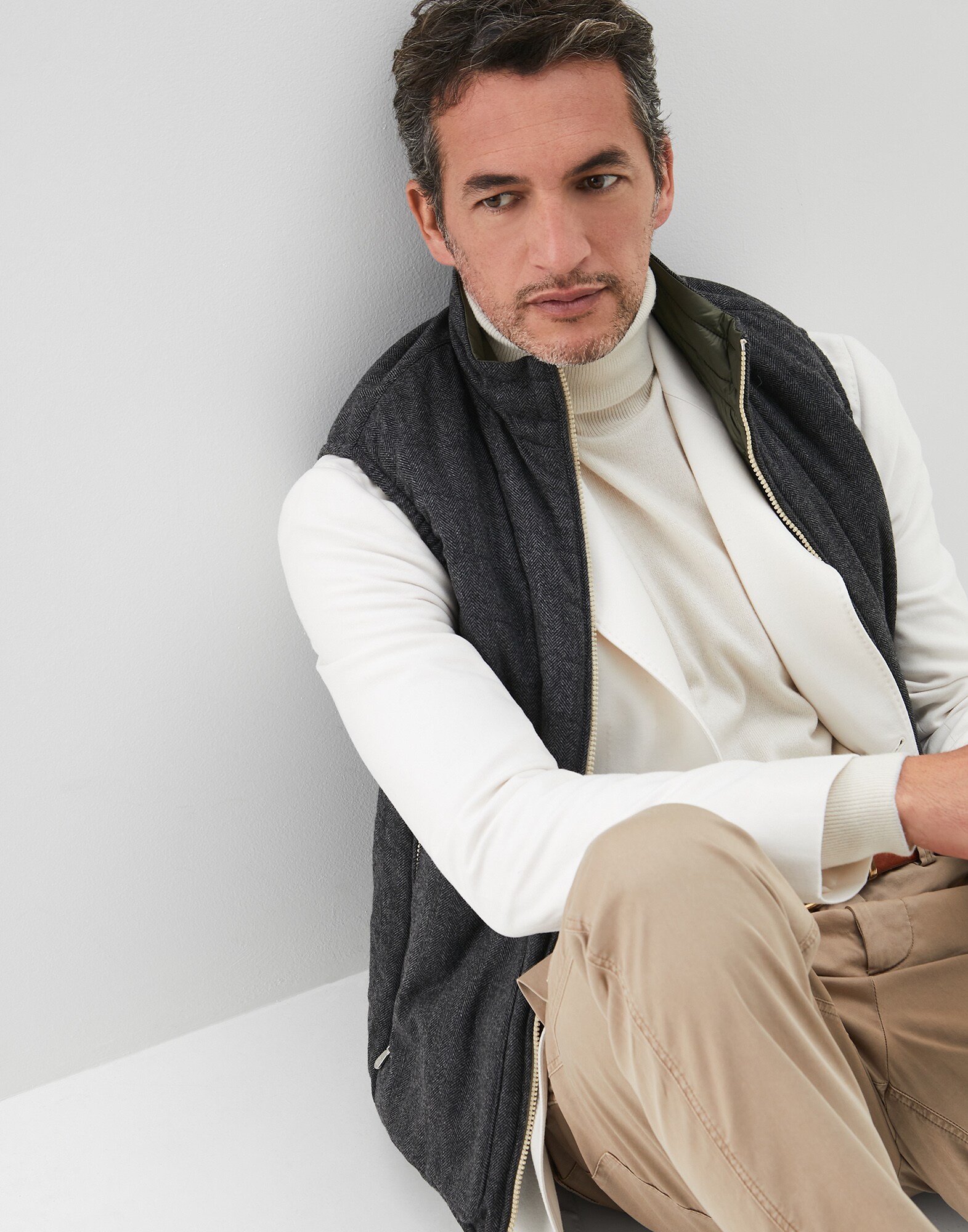 Outerwear Jacket - Editorial
