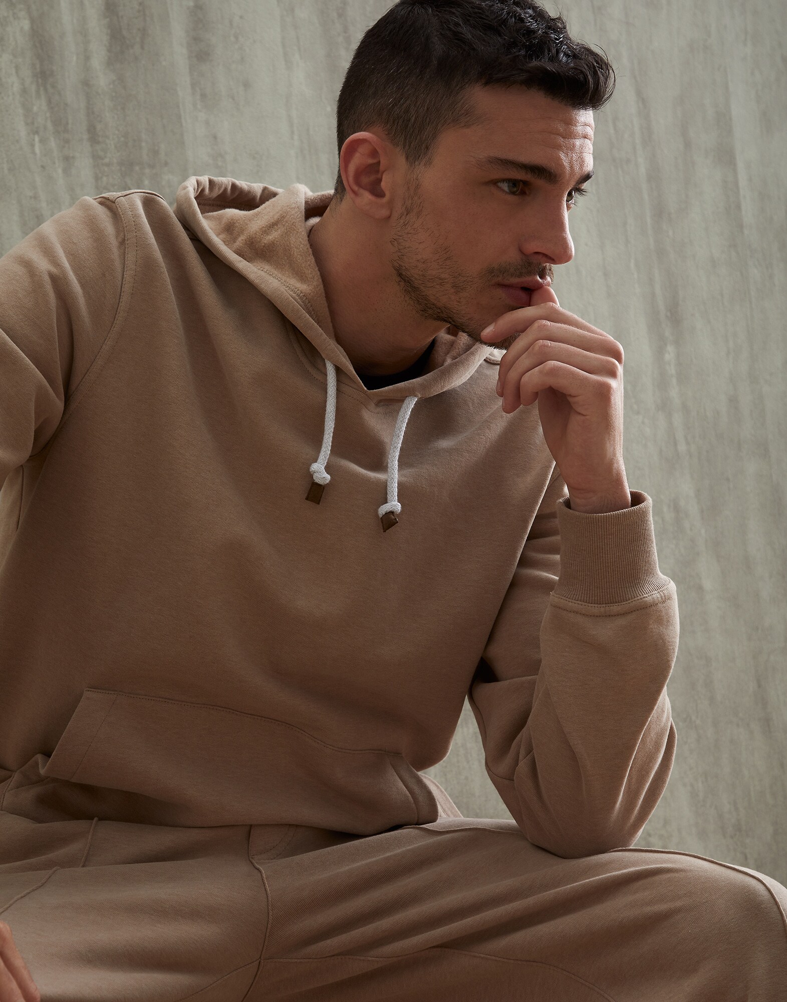 Sweatshirt - Vue éditoriale