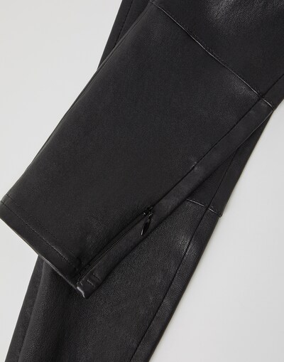 Pants - Detail view