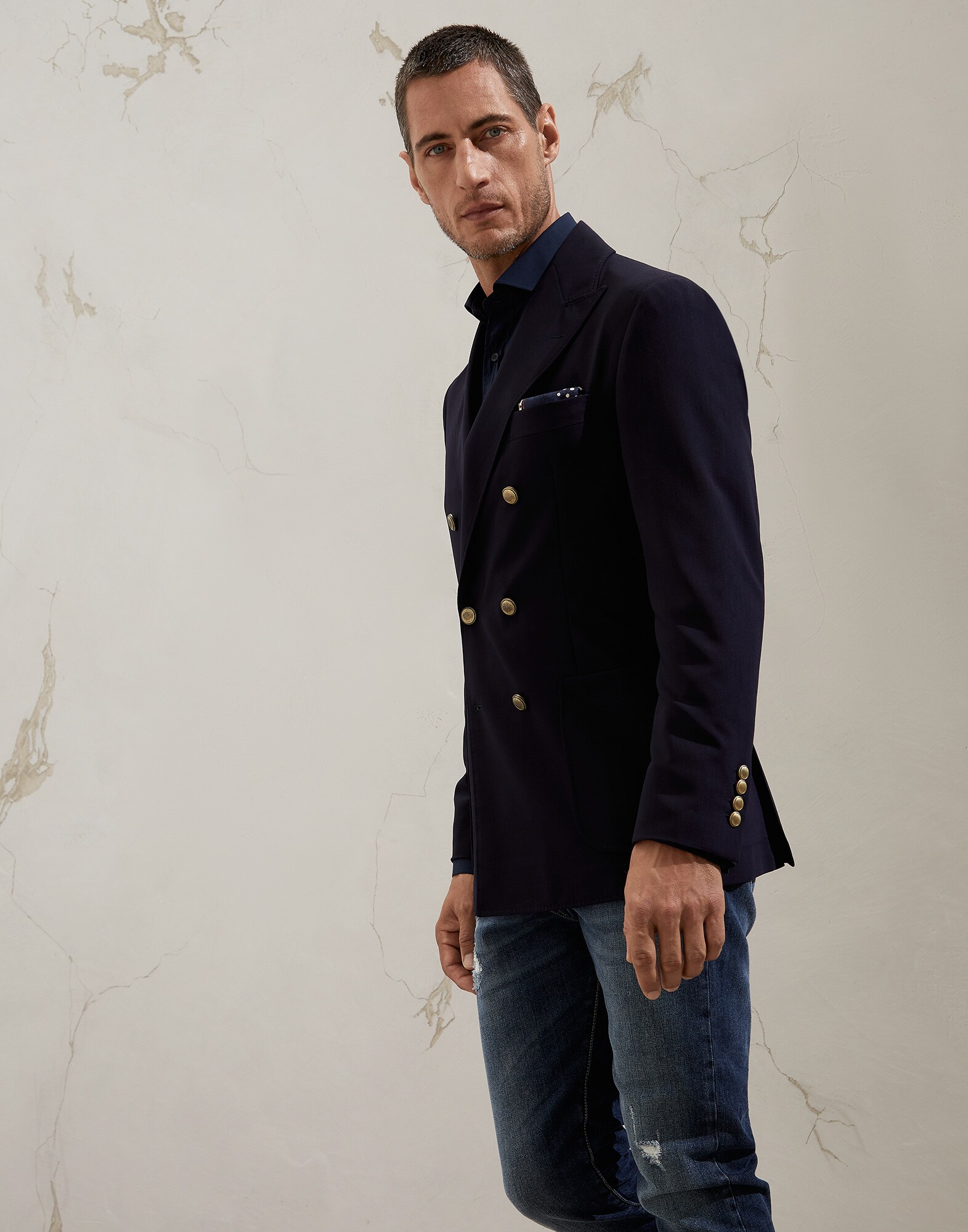 one and a half breasted jacket