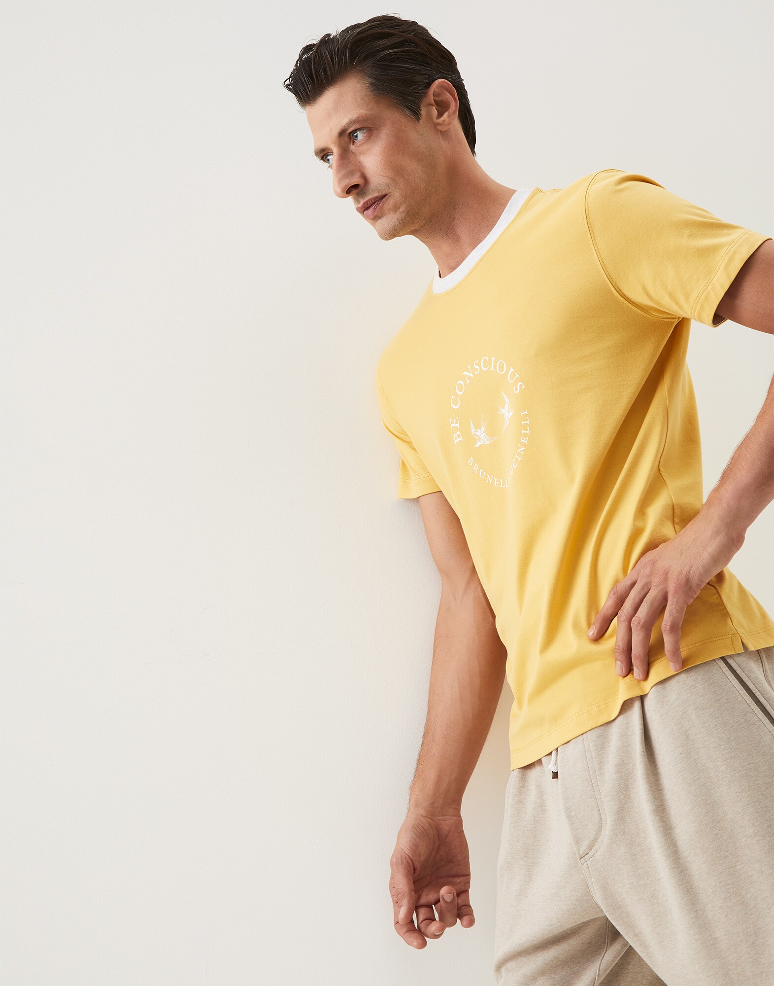 Sleeveless T-Shirt - Front