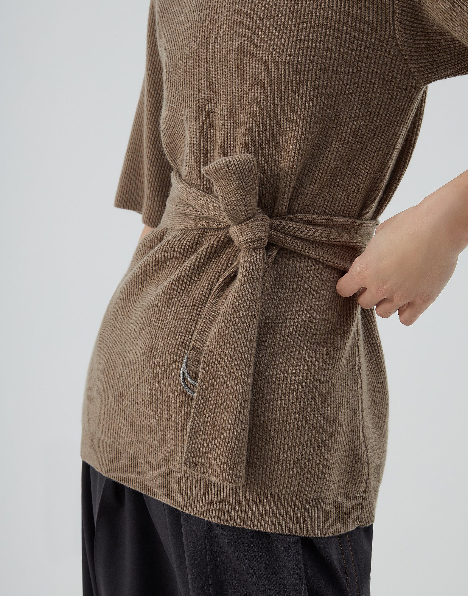 High Neck Sweater - Detail