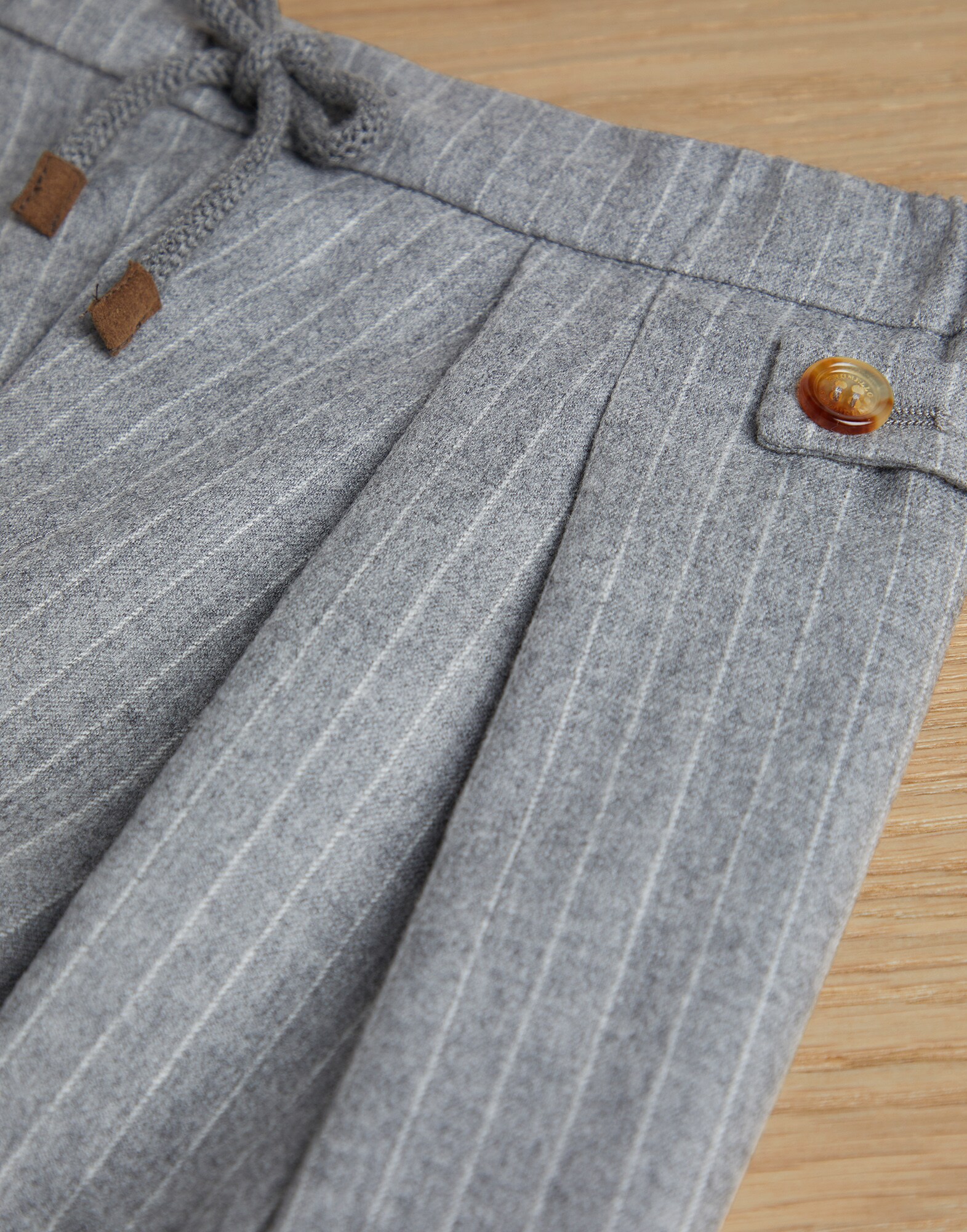 Pants - Detail view