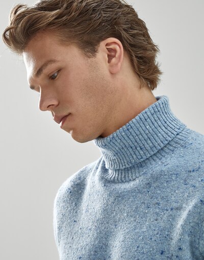 Turtleneck - Detail view