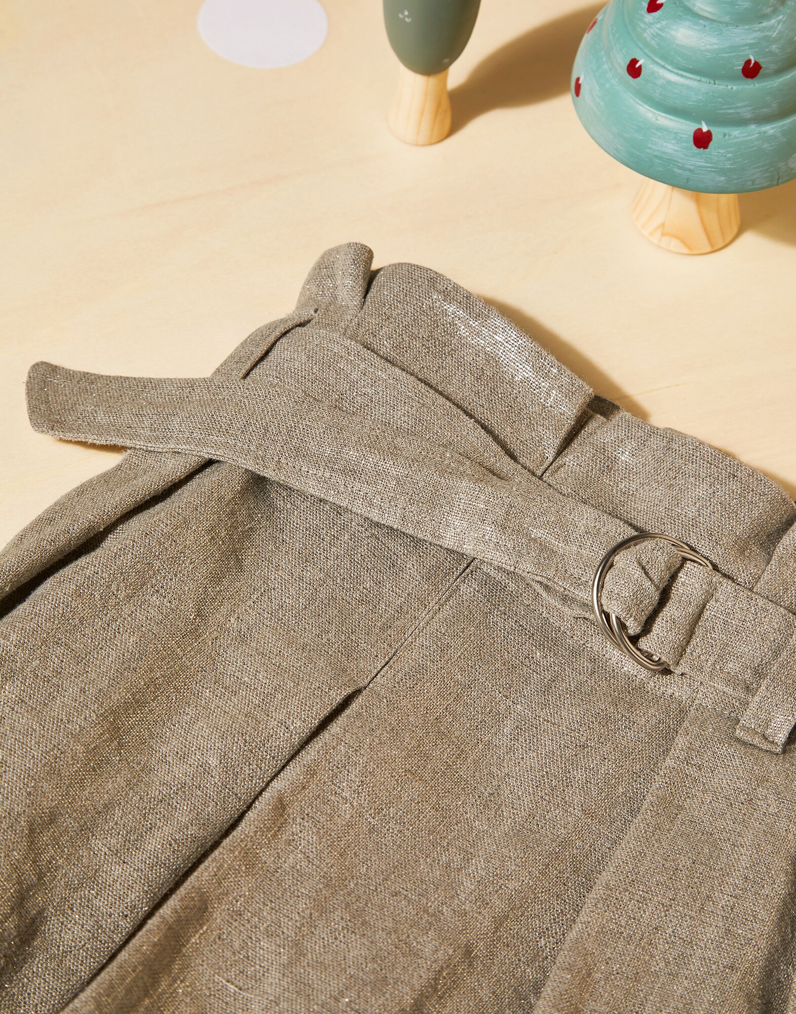 Bermuda & Shorts - Detail view