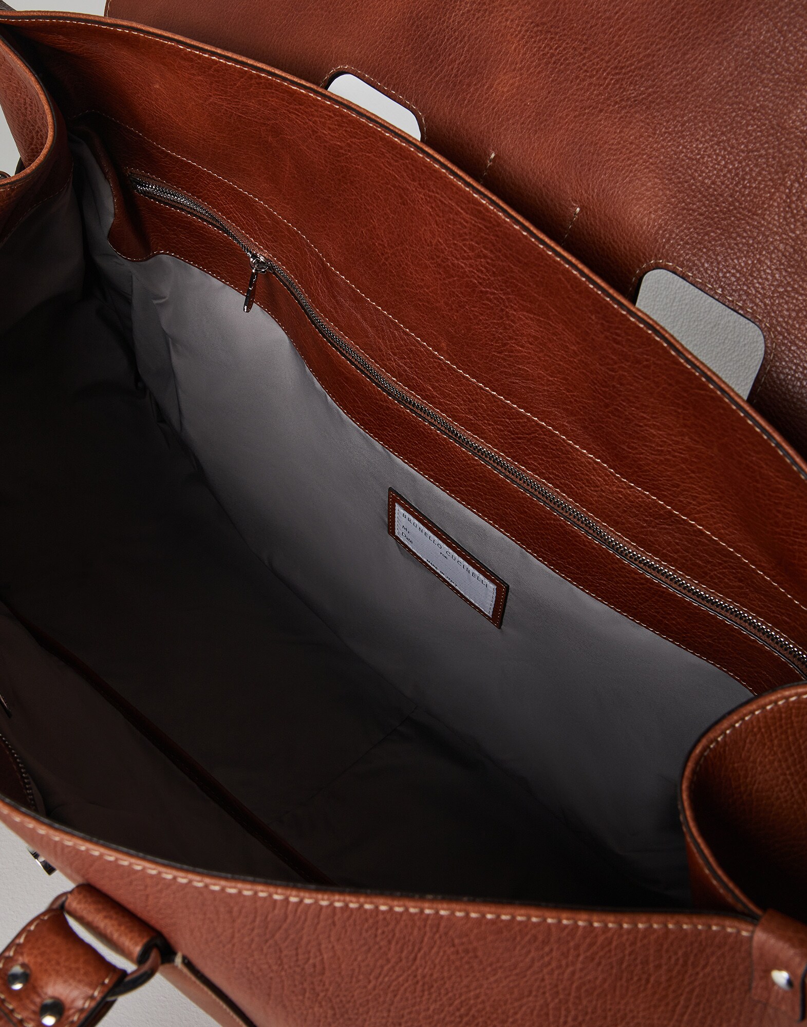 Leisure Bag - Full look