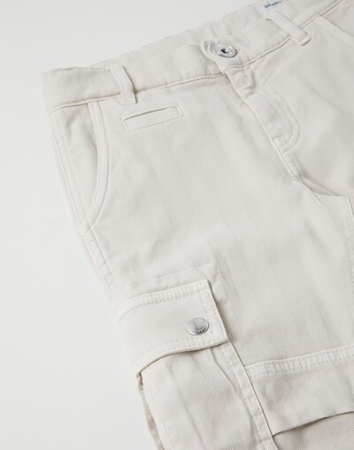 Pants - Detail view