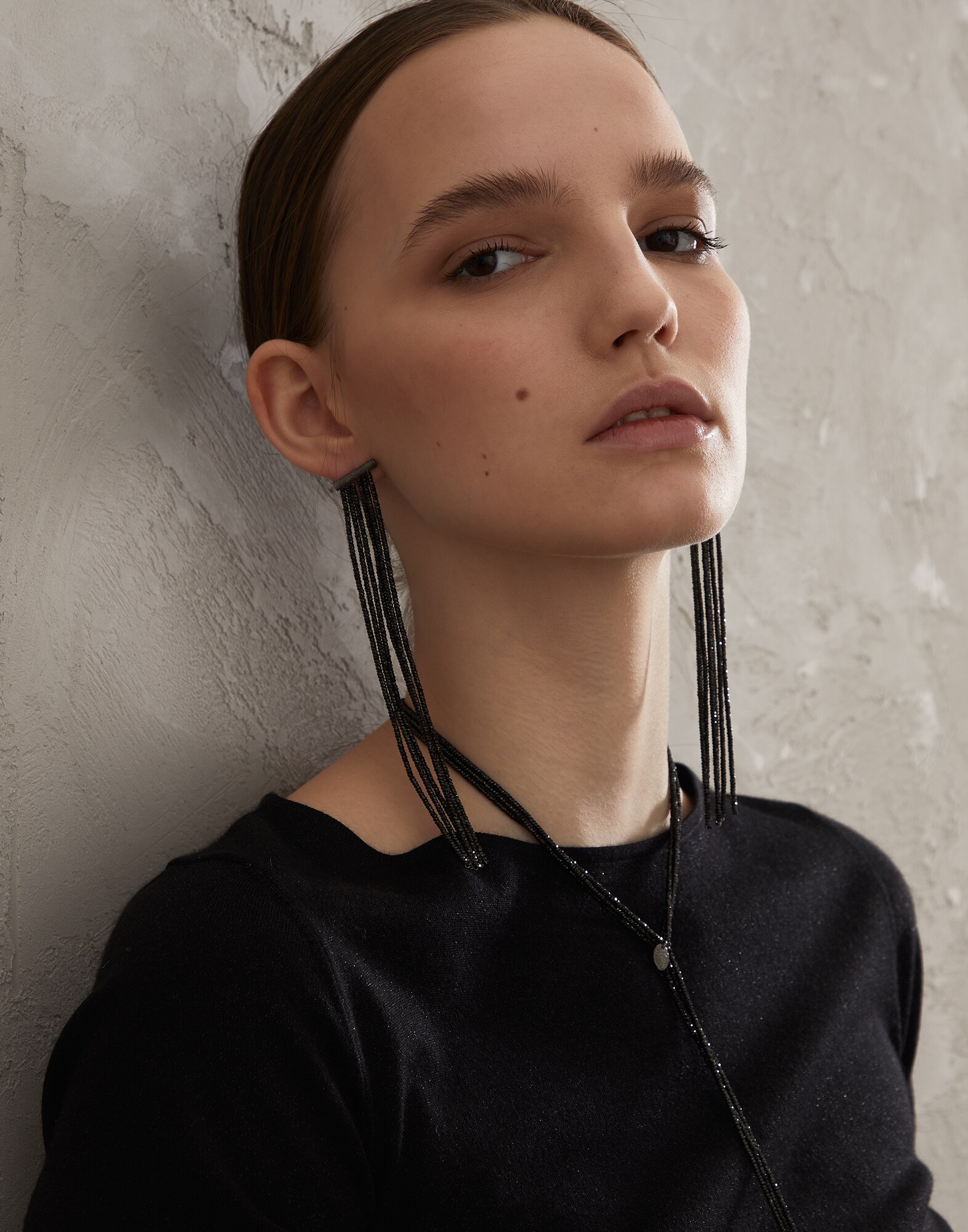 Scoop Neck - Editorial view