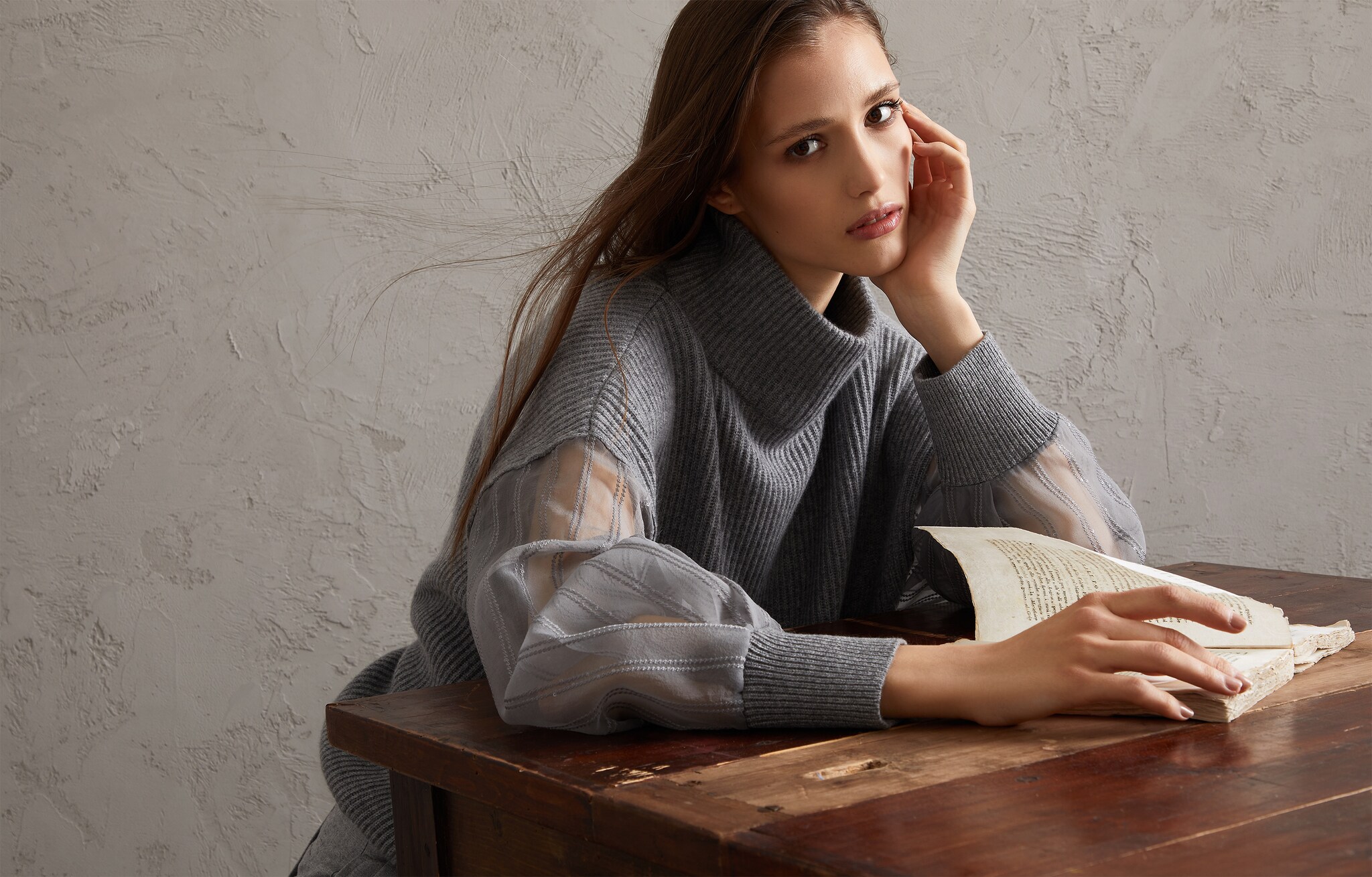 Turtleneck - Horizontal view