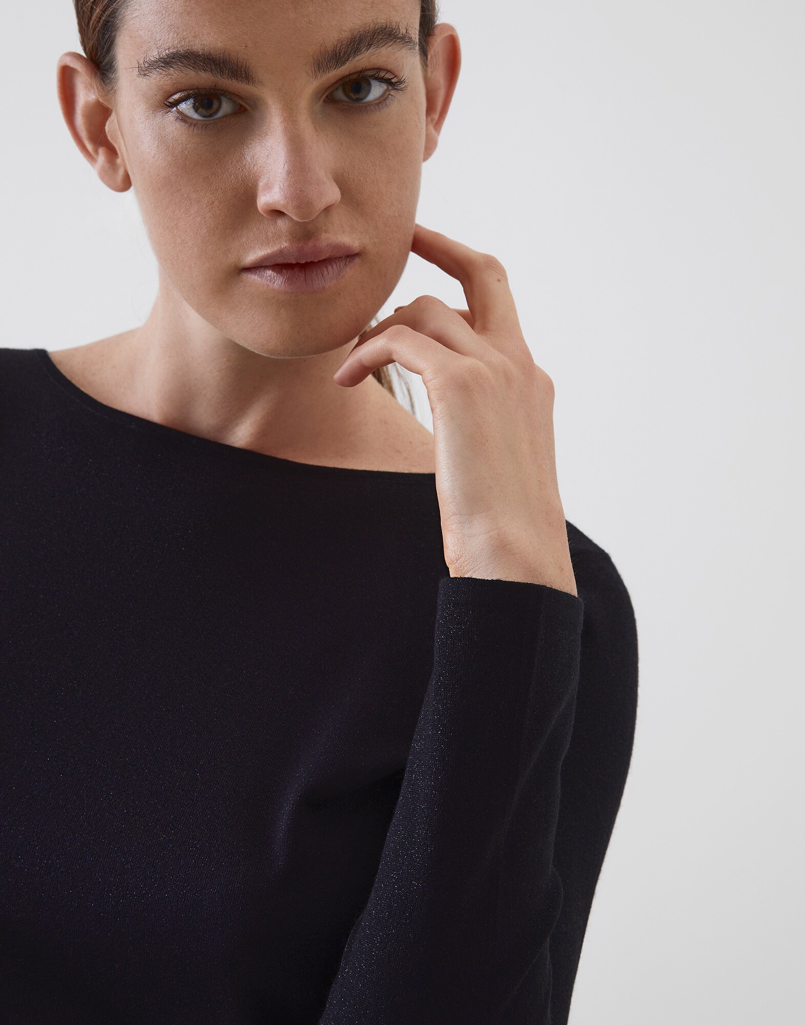 Pullover mit Rundhalsausschnitt - Detail