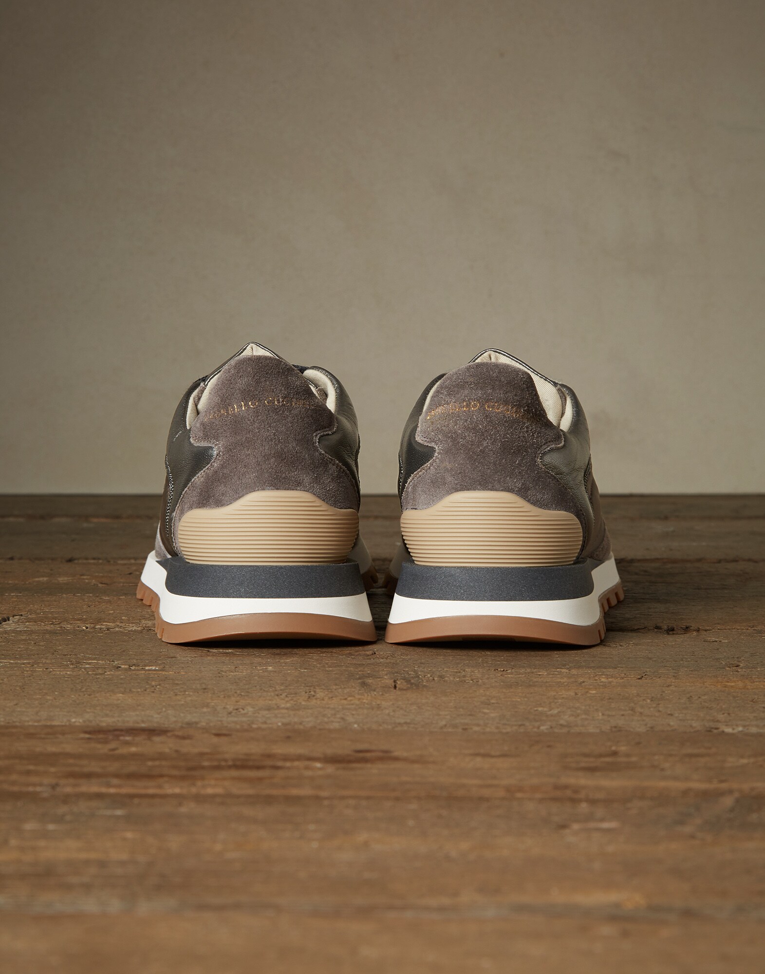 Sneakers - Back