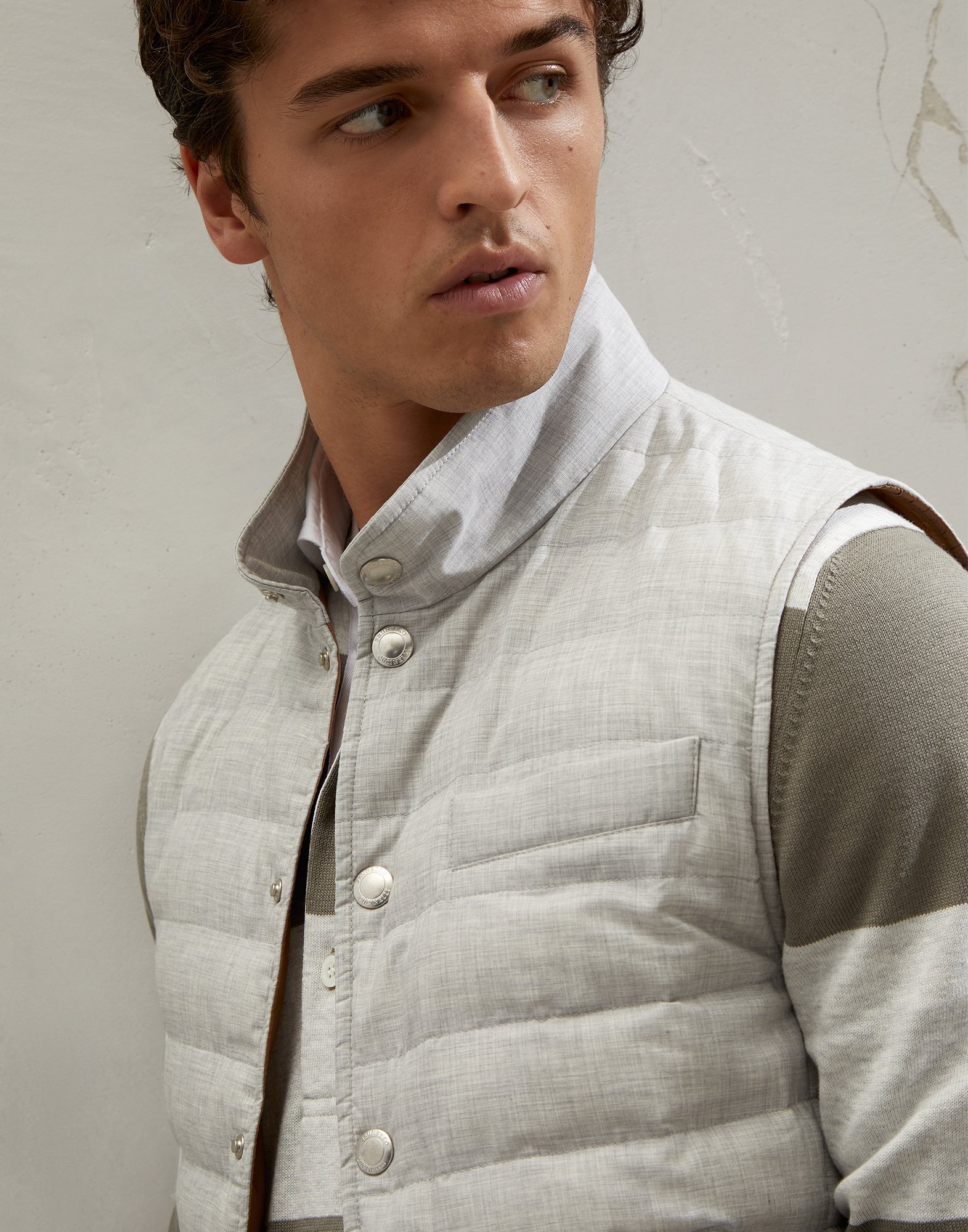 Down Sleeveless Jacket - Detail