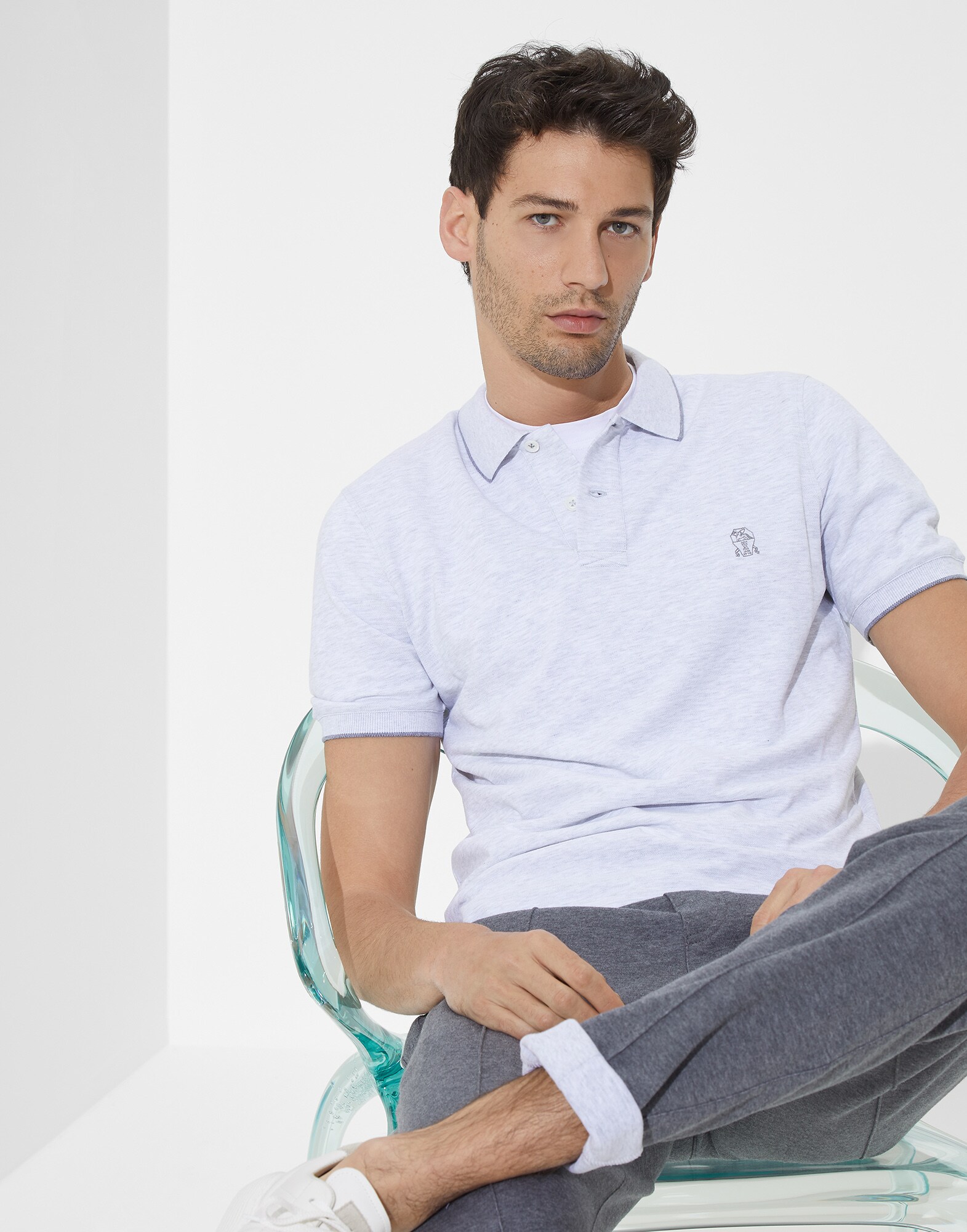 Polo - Editorial view