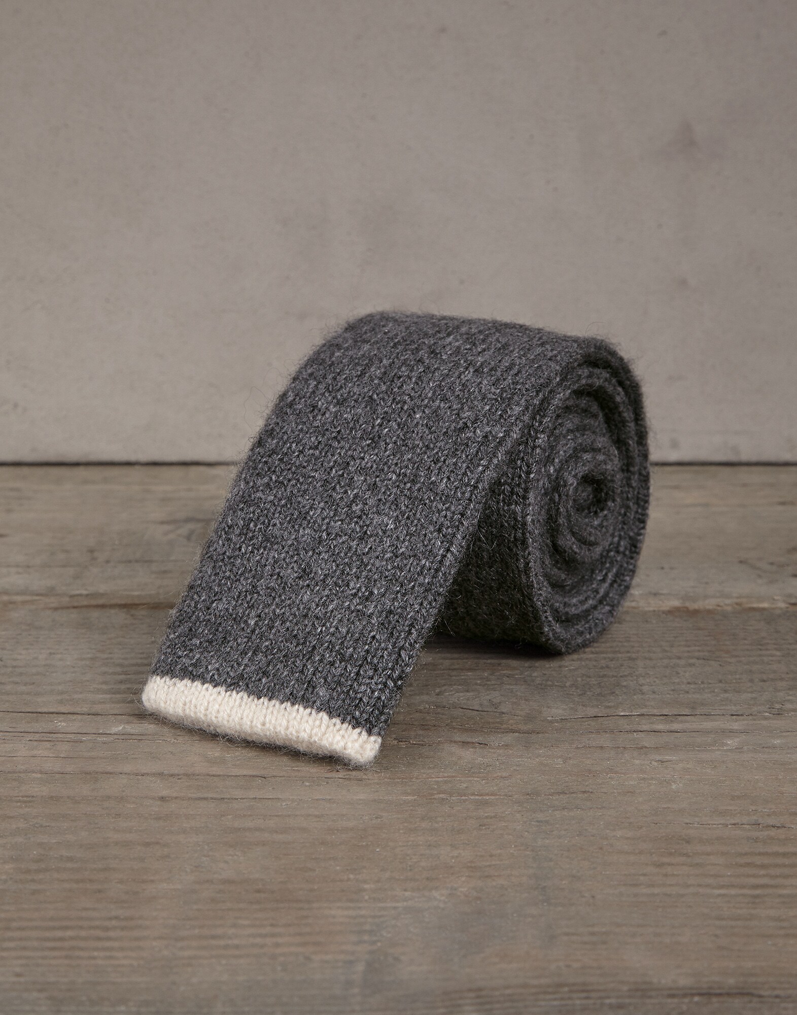 Tie - Back