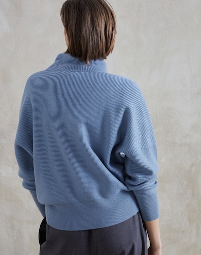 Turtleneck - Back view