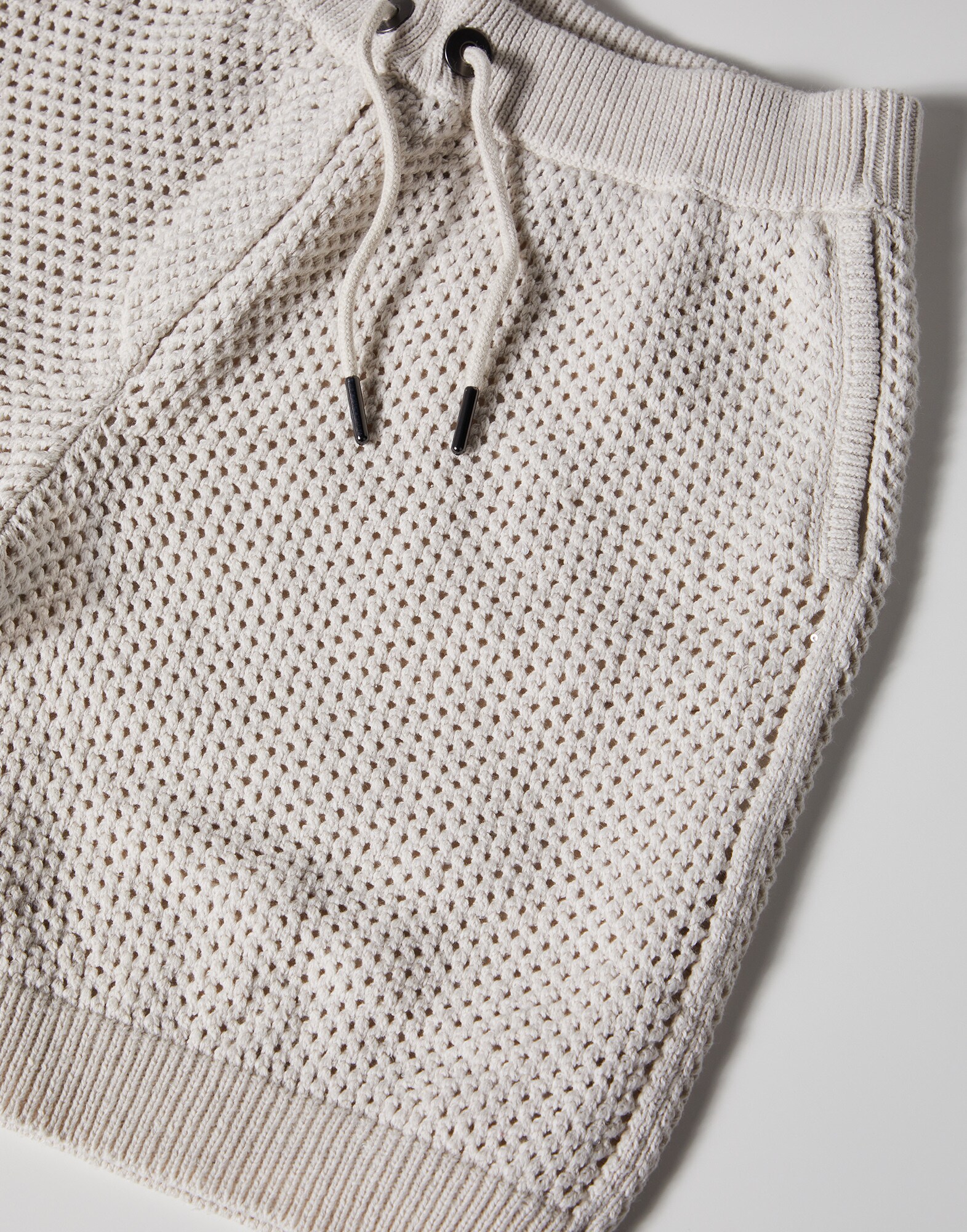 Bermuda & Shorts - Detail view