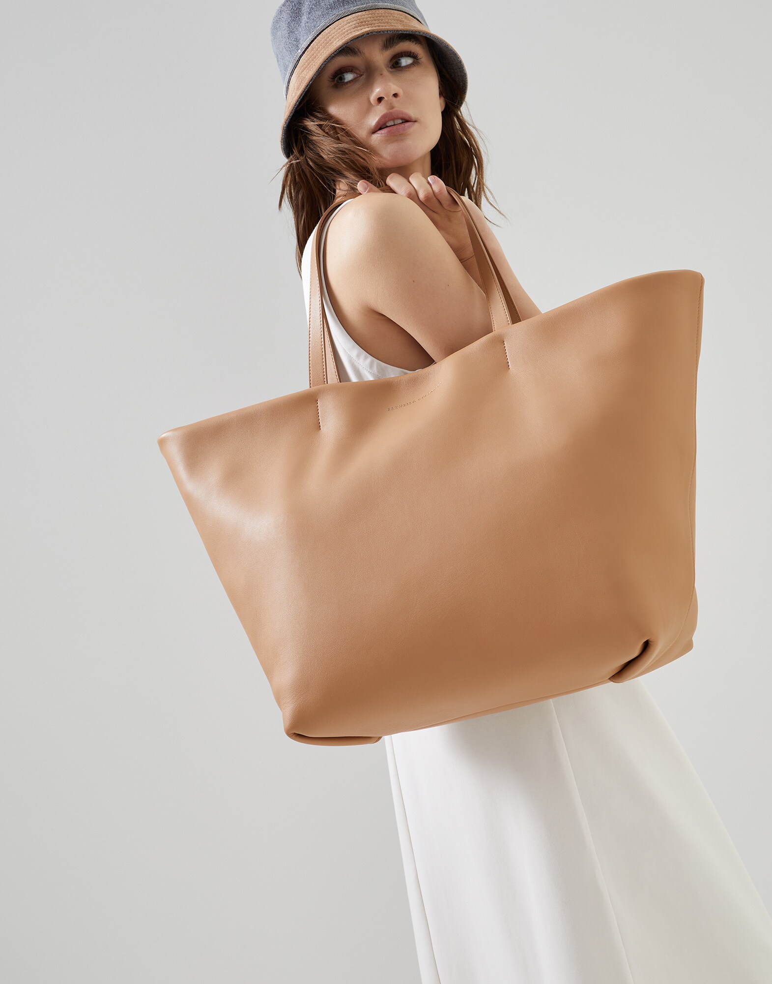 Shopper - Editorial view