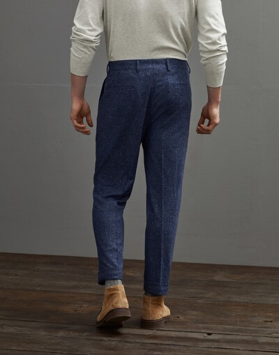 Pleated - Back view