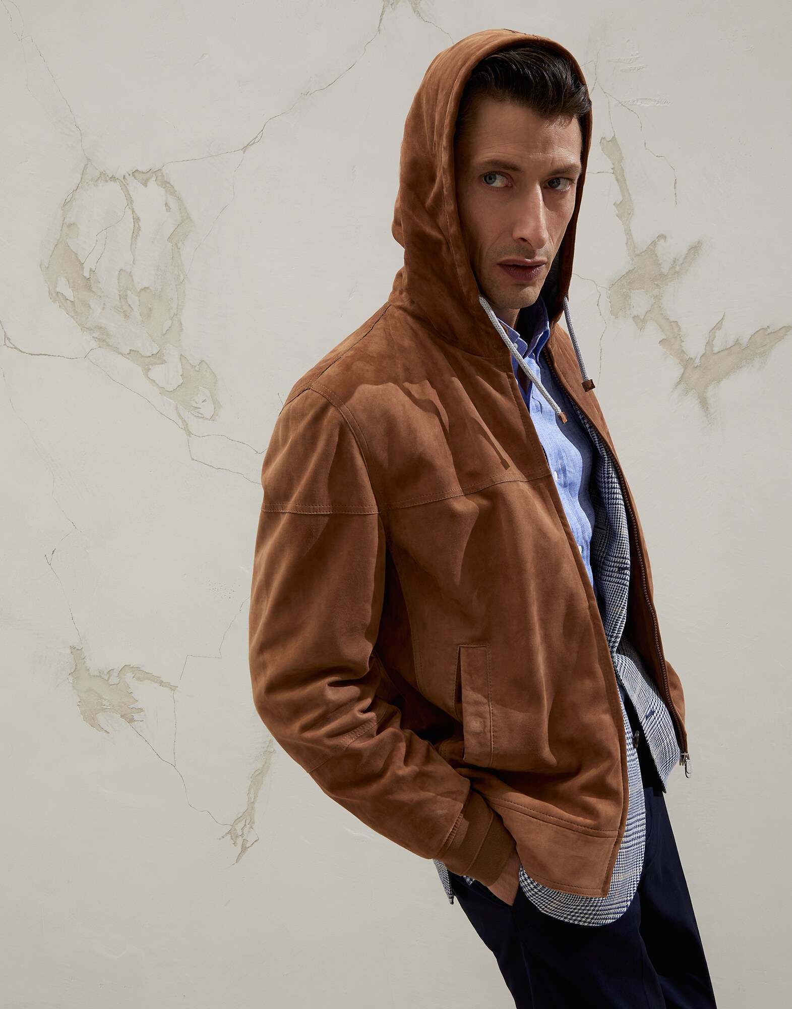 Cuir - Editorial