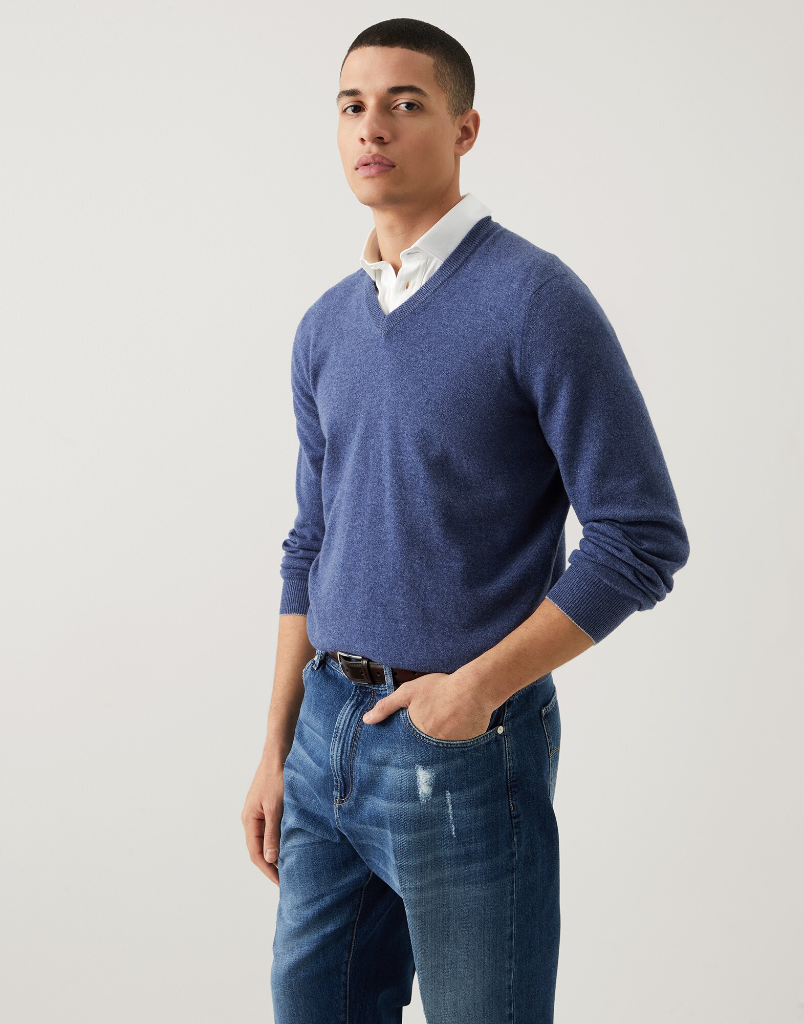 V-neck - Front view
