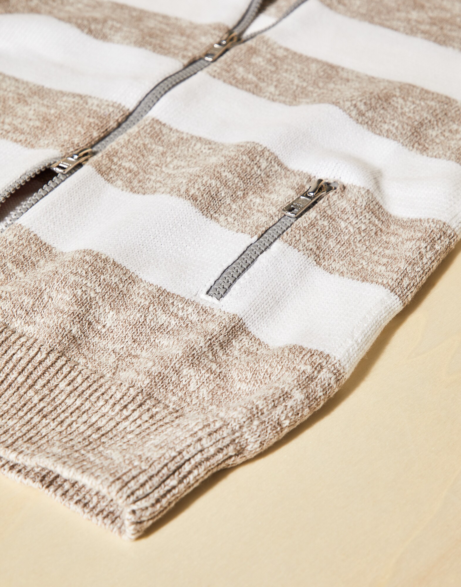 Cardigan - Detail view