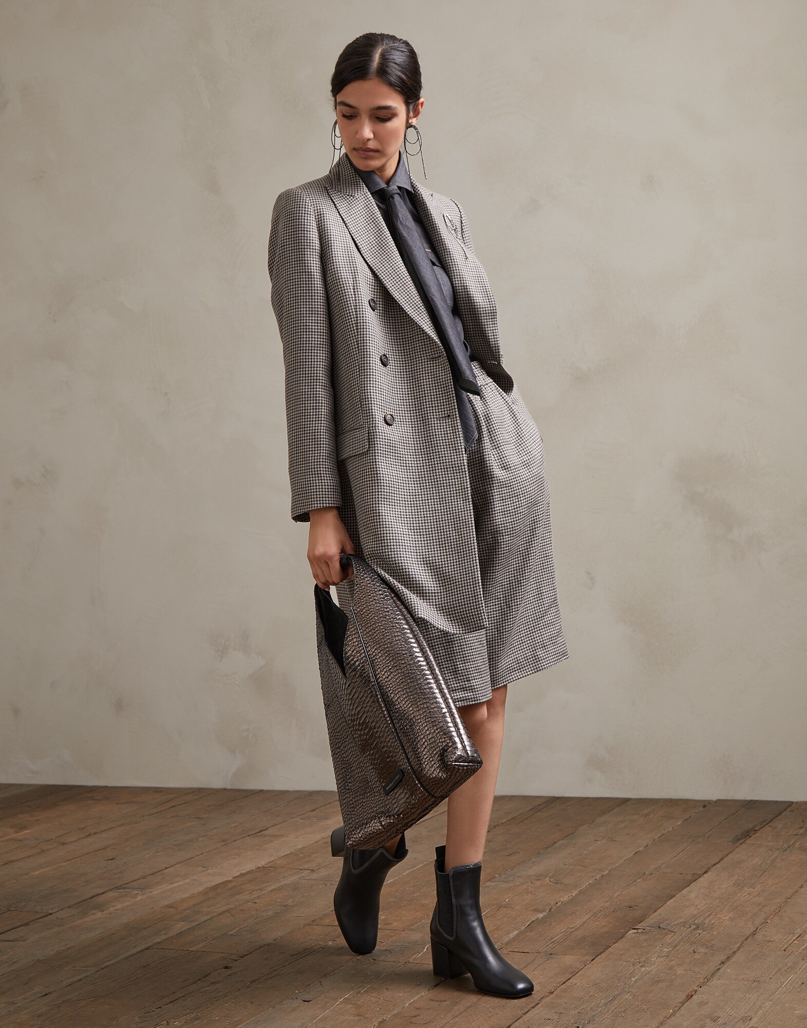 202WOUTFITEXTRA2CA image number 0