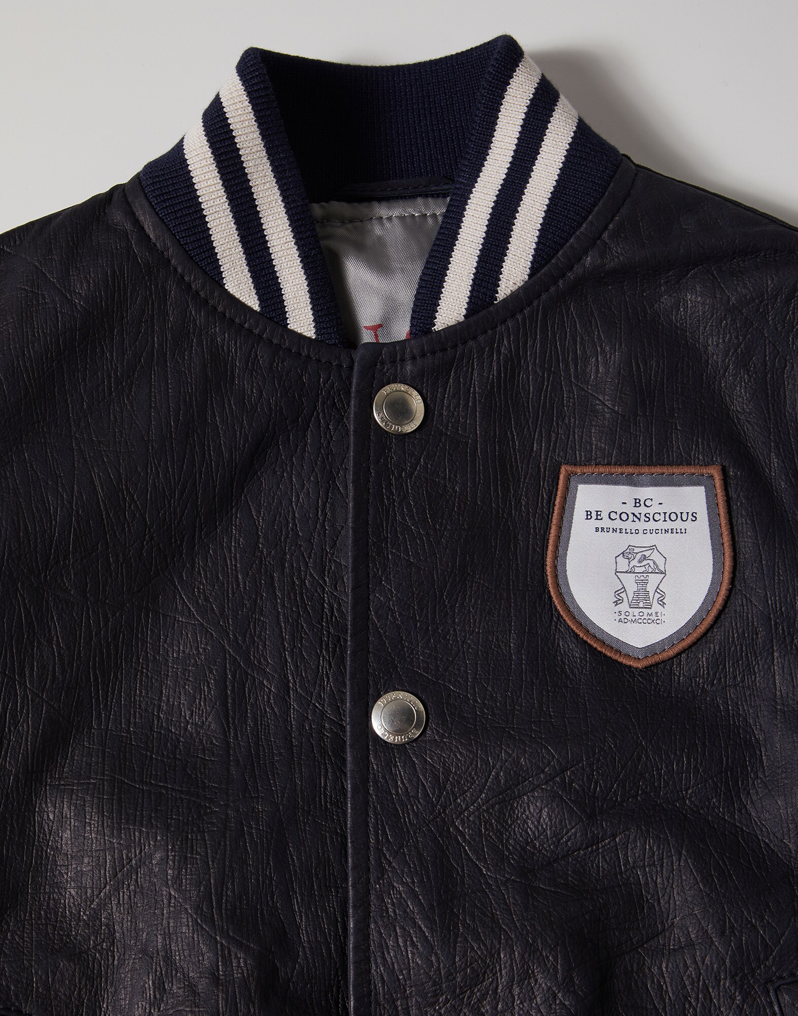 Leather - Detail view