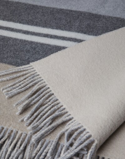 Cashmere Throw - Detail view