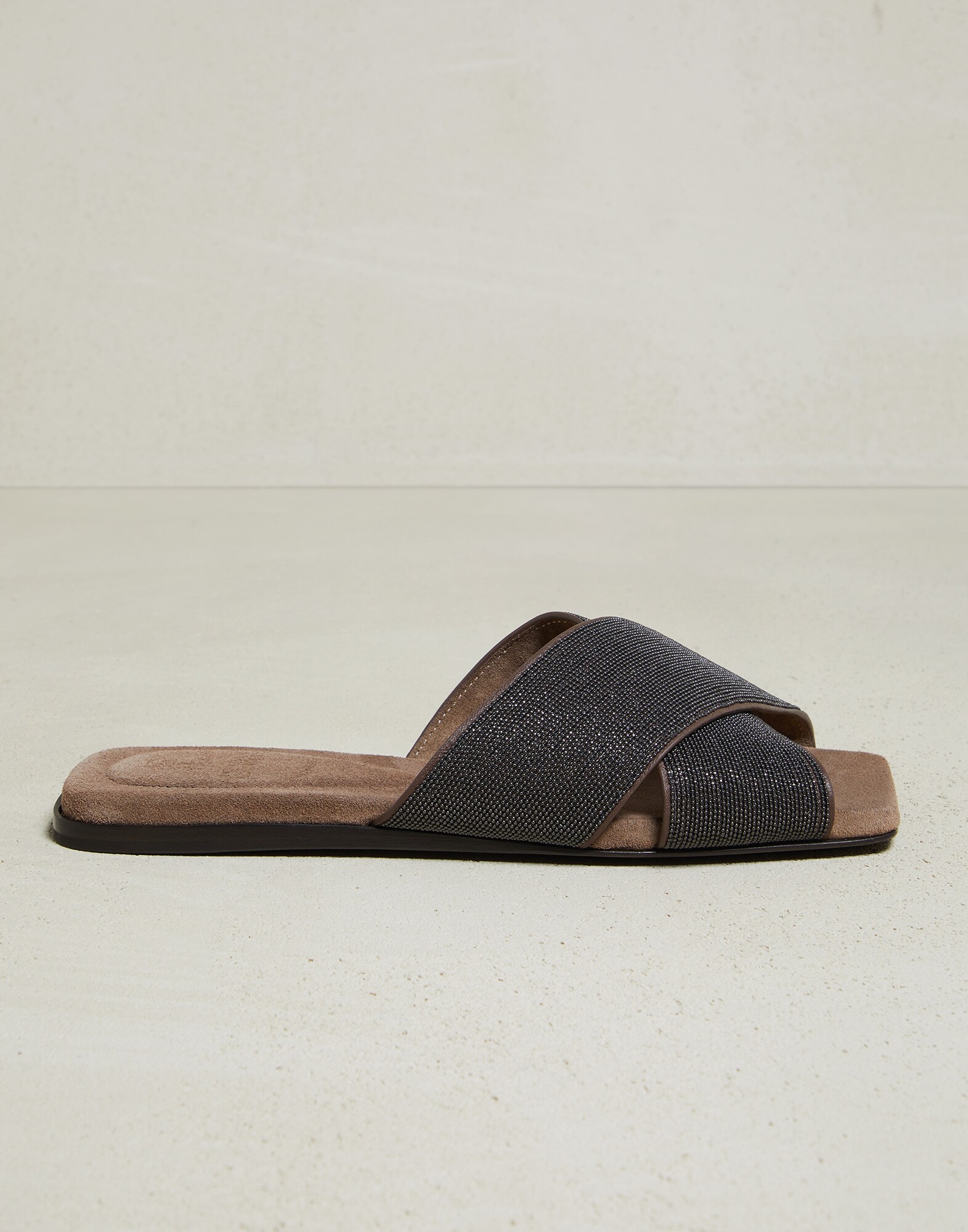 Sandalias Slide - Vista look completo