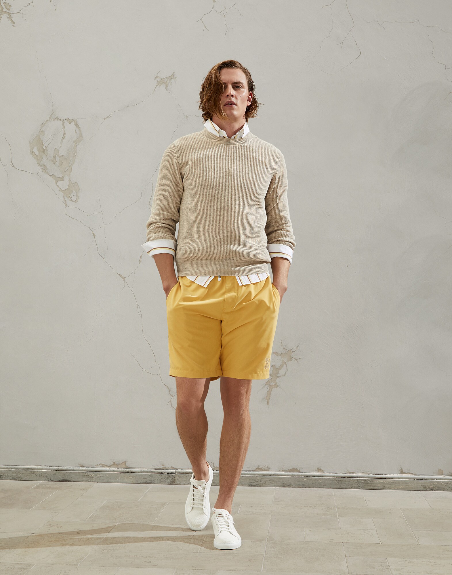 211MOUTFIT59 image number 0