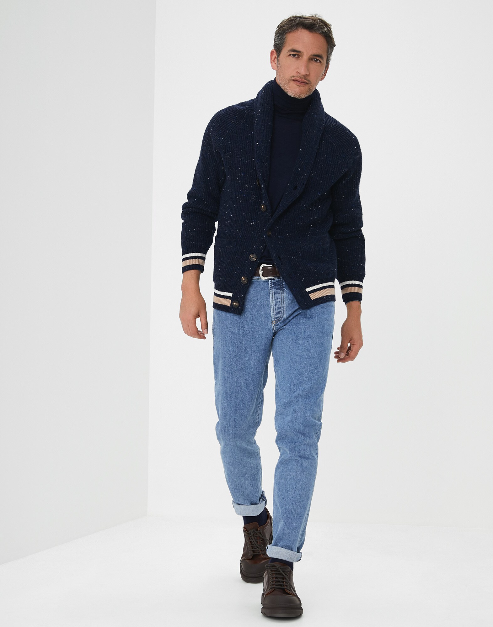 Cardigan mit Knöpfen - Look