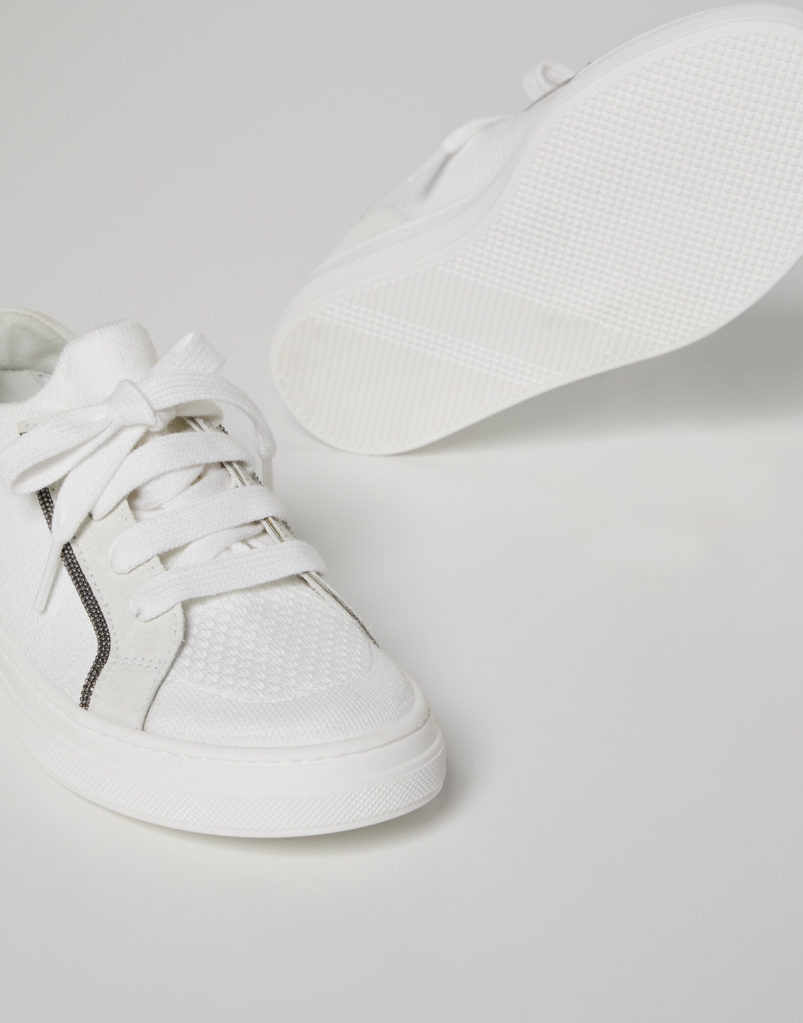 Sneakers - Detail view