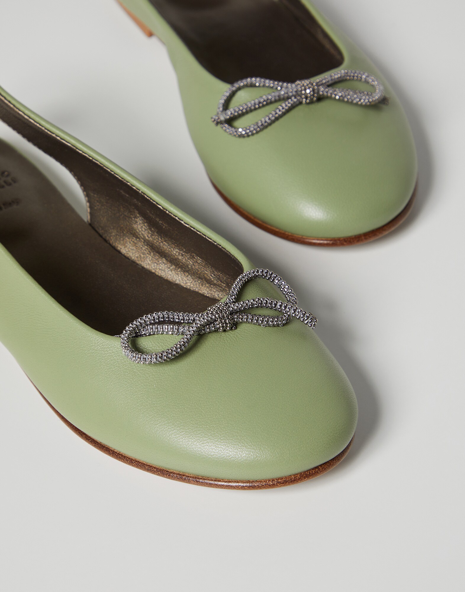 Flat Shoes - Detail view