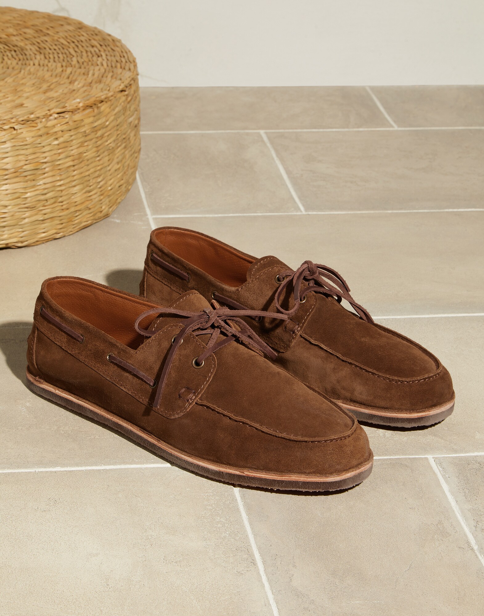 Lace-ups - Front view