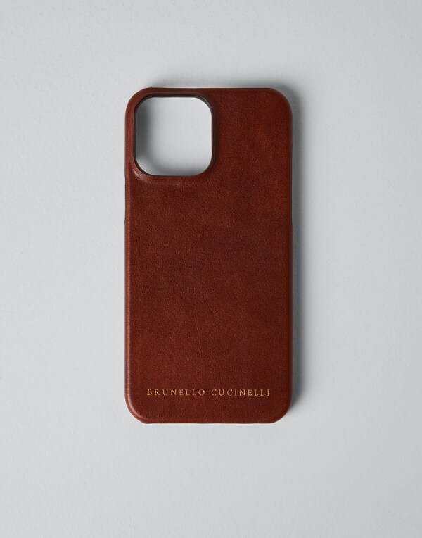 iPhone 13 Pro Max Cover Brown Lifestyle - Brunello Cucinelli