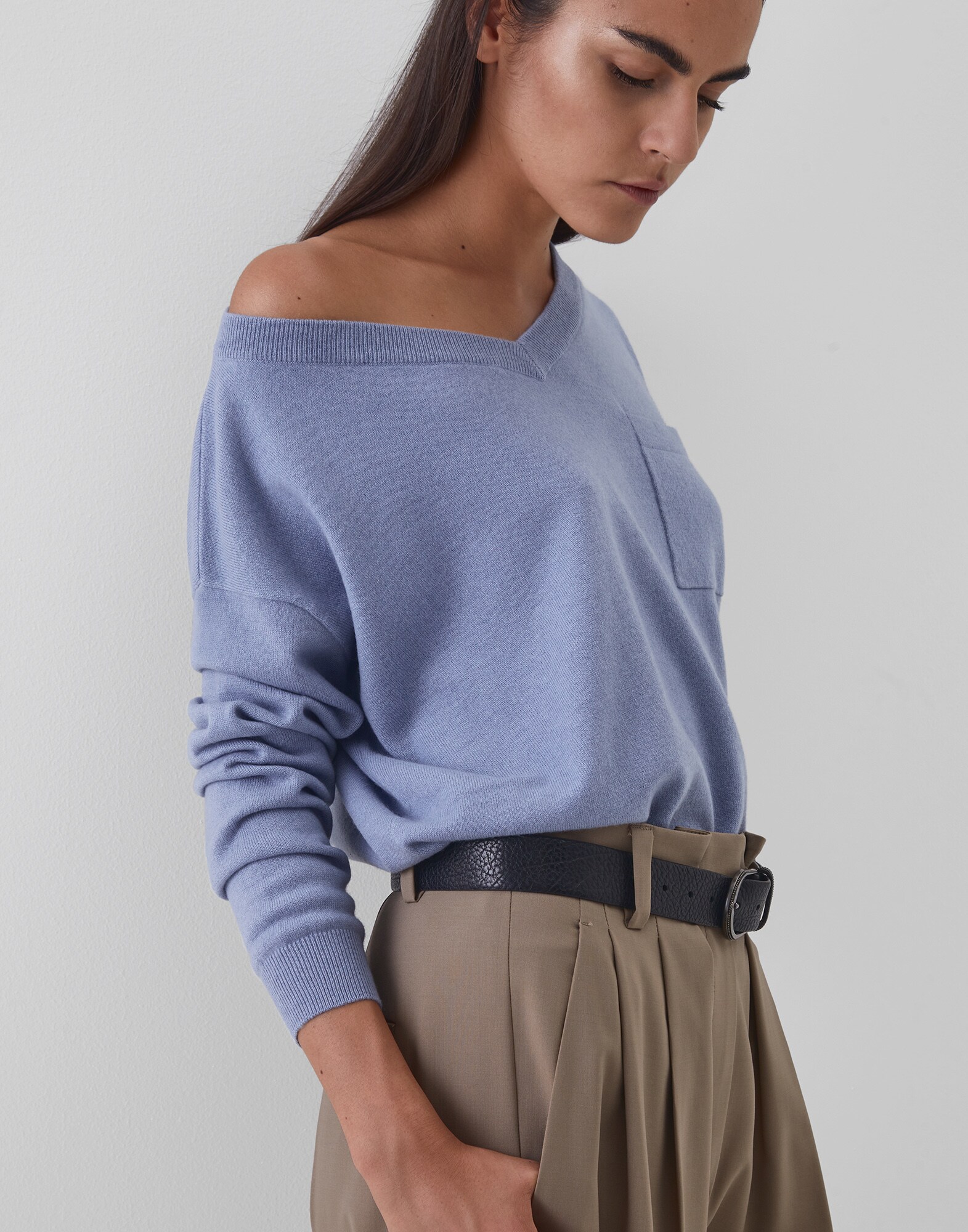 Scoop Neck - Editorial view