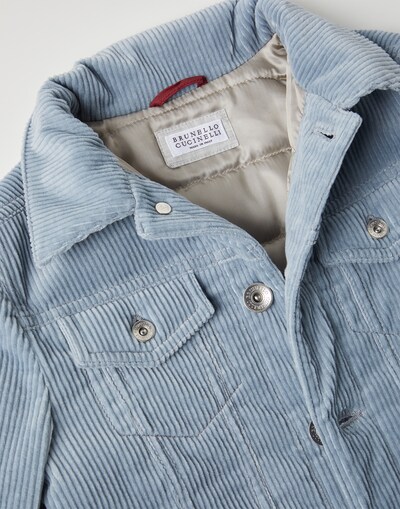 Outerwear - Vista de detalle