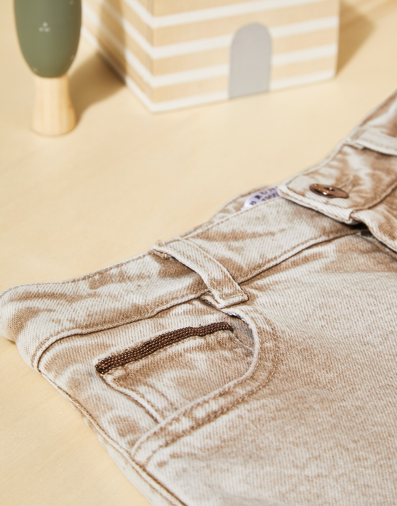 Denim Pants - Detail view