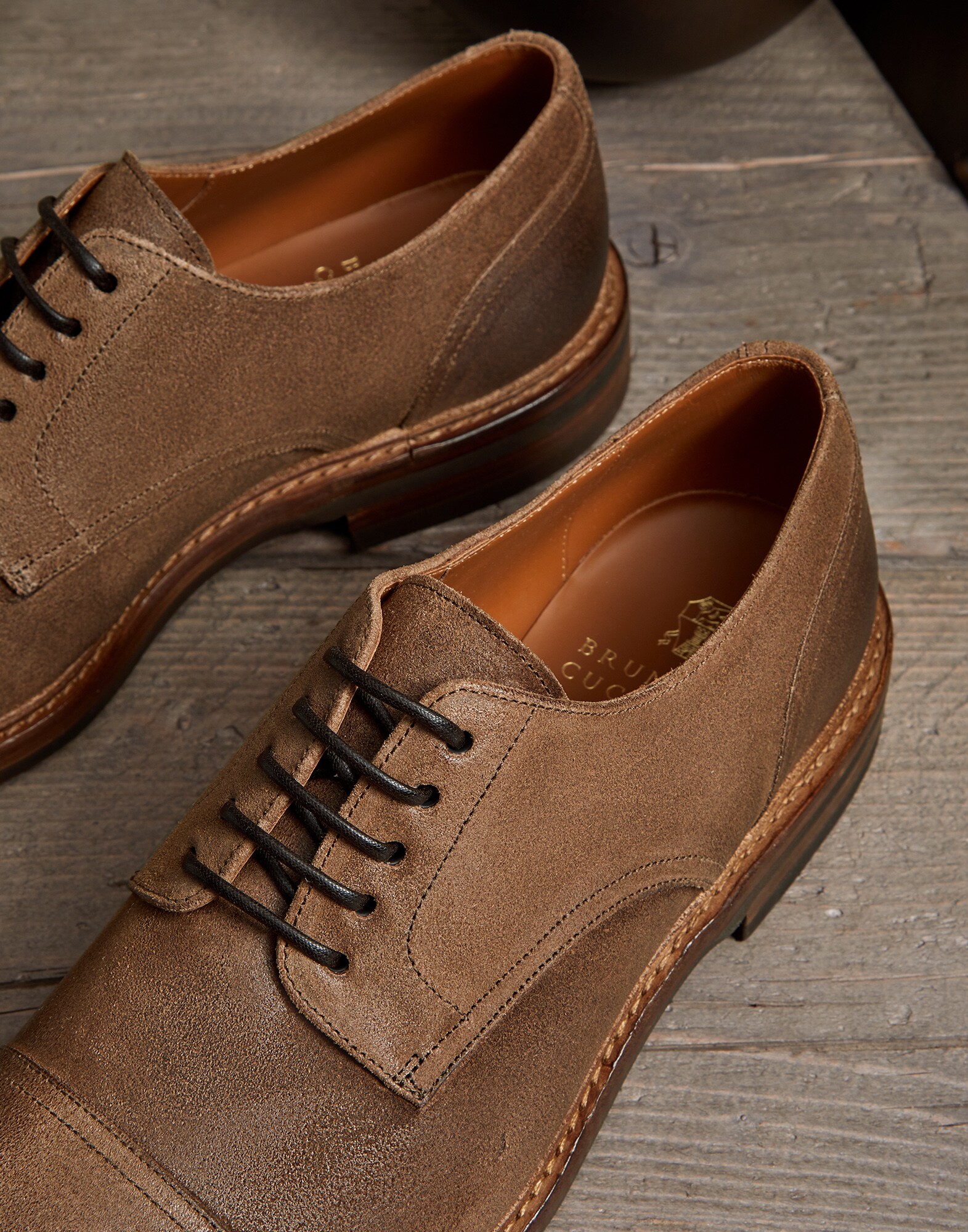 Lace-Ups - Detail