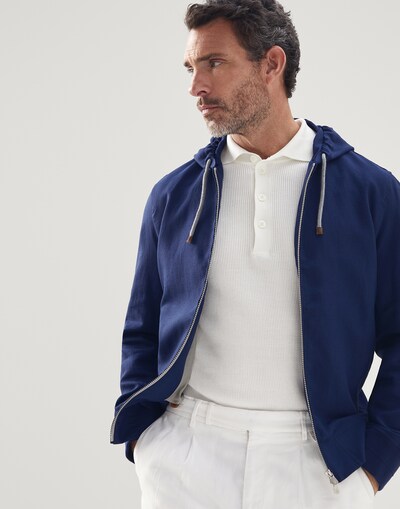 Vêtements Outerwear - Vue éditoriale
