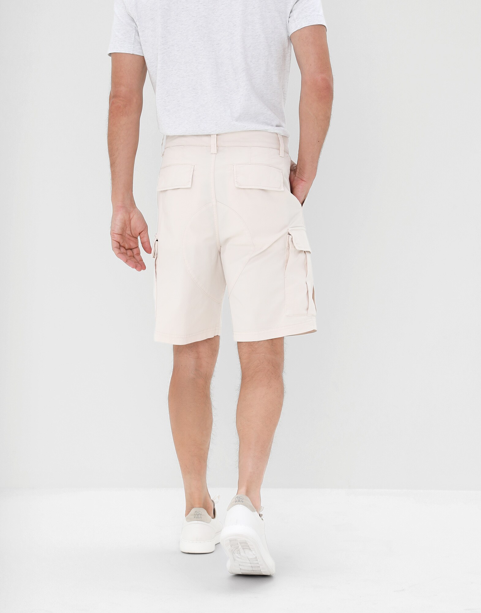 Bermuda Shorts - Back view