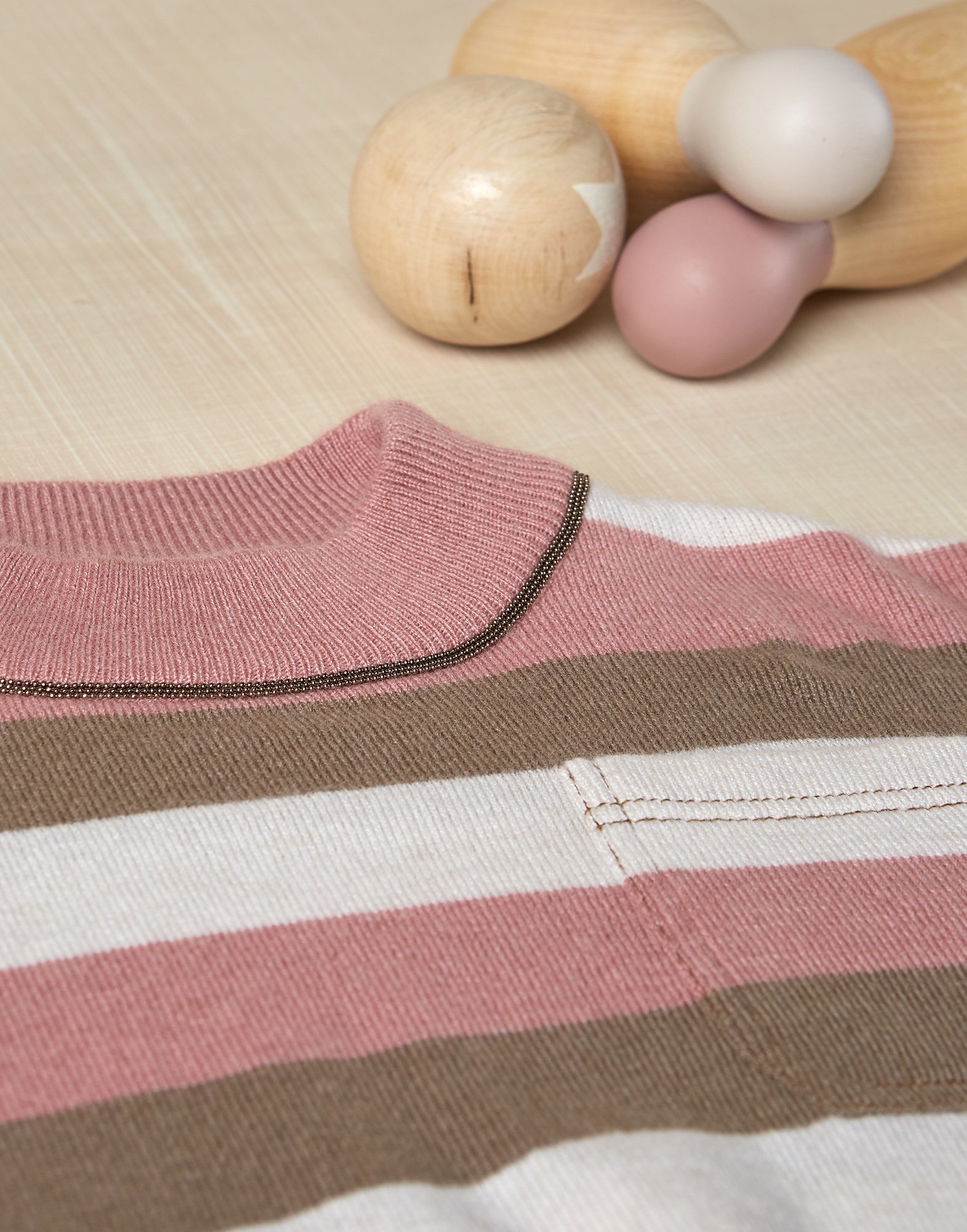 High Neck Sweater - Detail view