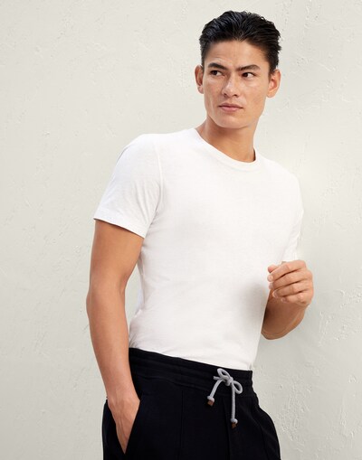 Short Sleeve T-Shirt - Editorial view